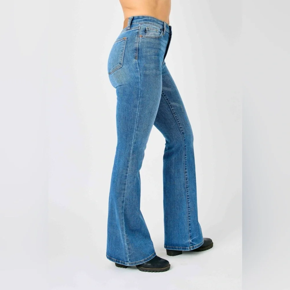 Judy Blue Full Size High-Waisted Classic Flare Jeans Plus Size - Picture 8 of 10